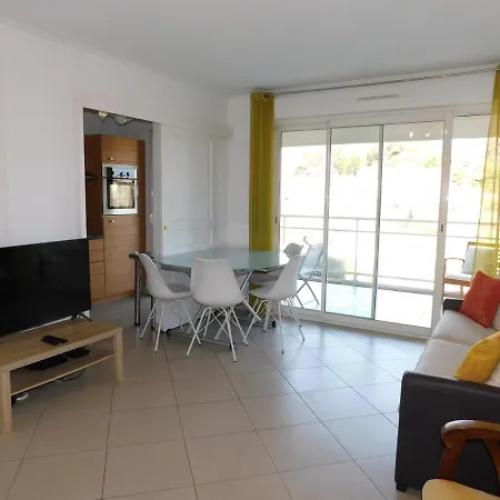 Apartamento Beau T2 Les allées du prince climatisé, parking et piscine *